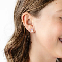 Load image into Gallery viewer, Pip Pop Blush Daisy