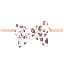 Load image into Gallery viewer, Millie Classic Nylon Bow