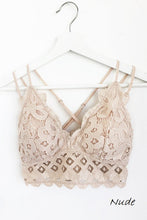 Load image into Gallery viewer, 23&#39; Curvy Lace Bralette

