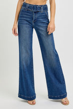 Load image into Gallery viewer, 21007 Belted Trouser Jean
