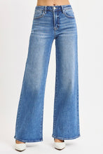 Load image into Gallery viewer, 21262 Wide Leg Jean
