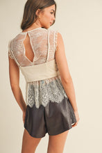 Load image into Gallery viewer, Lainey Lace Top
