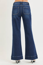 Load image into Gallery viewer, 21525 TC Dark Trouser Jean
