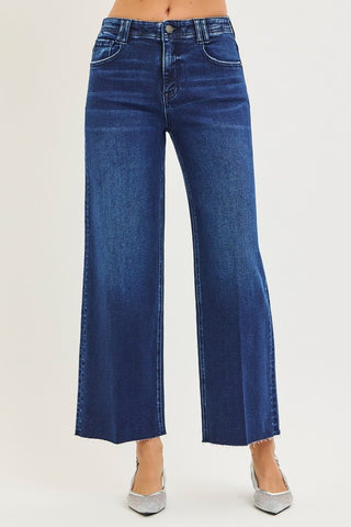 21570 Crease Detail Denim