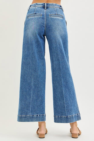 21593 Trouser Style Crop