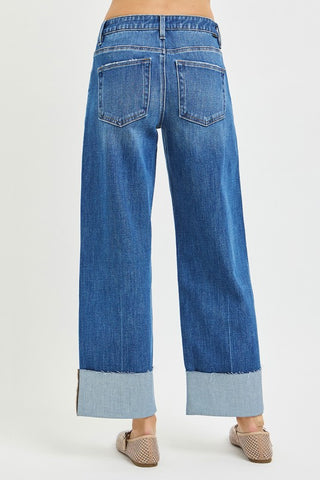 21429 Mid Rise Cuffed Jean