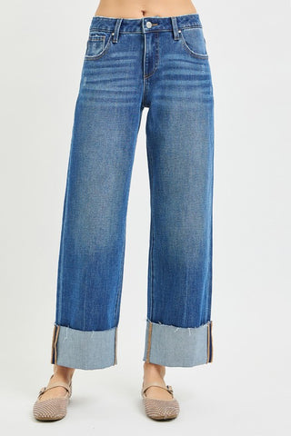21429 Mid Rise Cuffed Jean