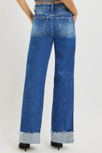 Load image into Gallery viewer, 21743 HIgh-Rise Cuff Jean

