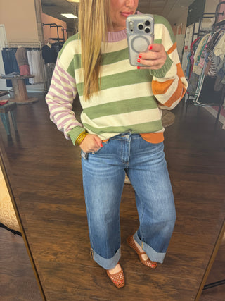 21429 Mid Rise Cuffed Jean