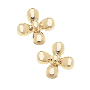 Camilla Cross Stud