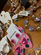 Load image into Gallery viewer, Heart Throb Earring
