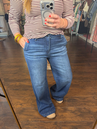 21557 Slant Pocket Jean