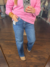 Load image into Gallery viewer, 21569 Crease Detail Jean
