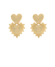 Load image into Gallery viewer, Heart Throb Earring
