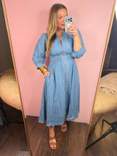Load image into Gallery viewer, Spring Forward Midi Dress
