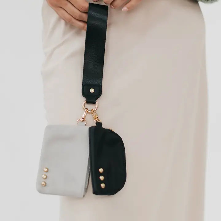 Dolly Wristlet-Black/Grey
