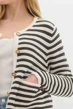 Load image into Gallery viewer, Pretty Girl Pocket Cardi
