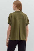 Load image into Gallery viewer, Solid Split Collar Top-Olive
