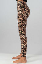 Load image into Gallery viewer, Leopard Print Active Legging
