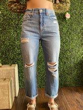 Load image into Gallery viewer, Harley High-Rise Boyfriend Jean
