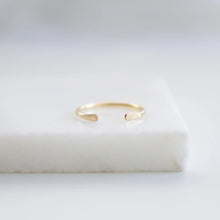Load image into Gallery viewer, Minimalist Cuff Ring
